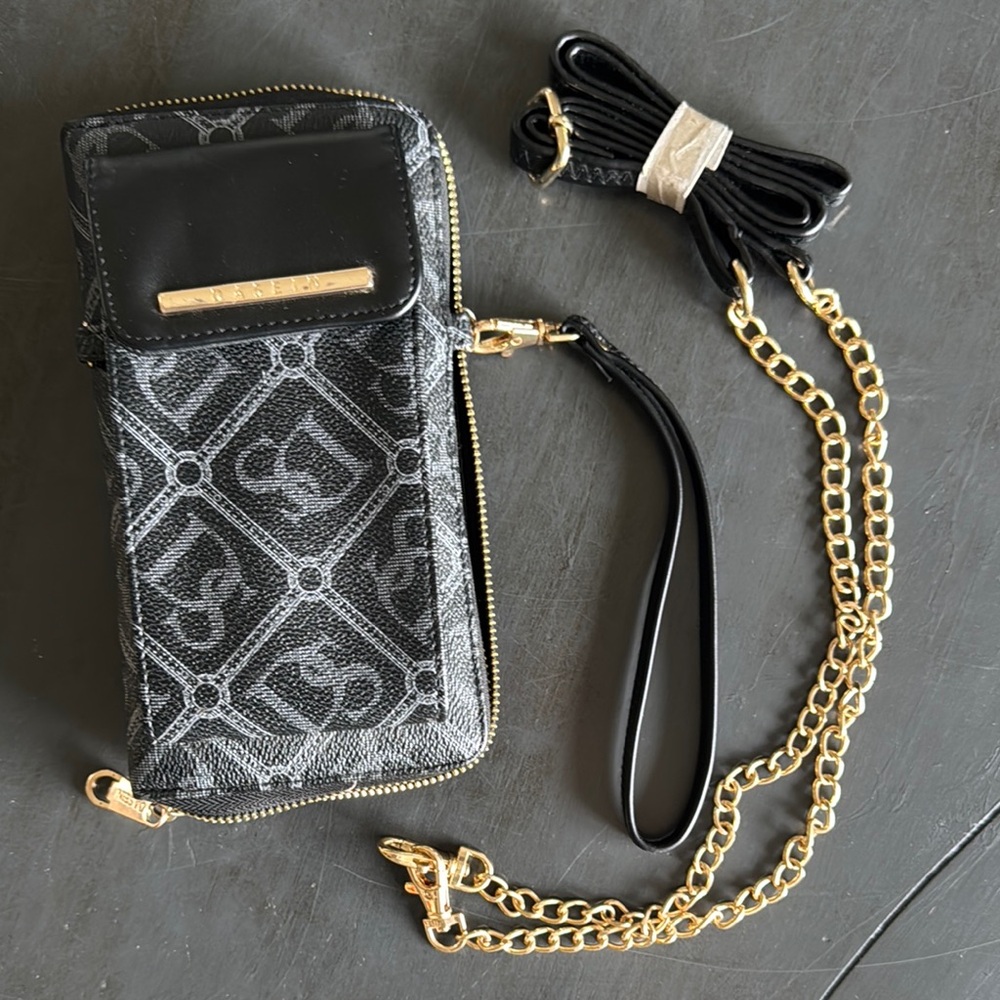 Black and Gold Clutch Wristlet
